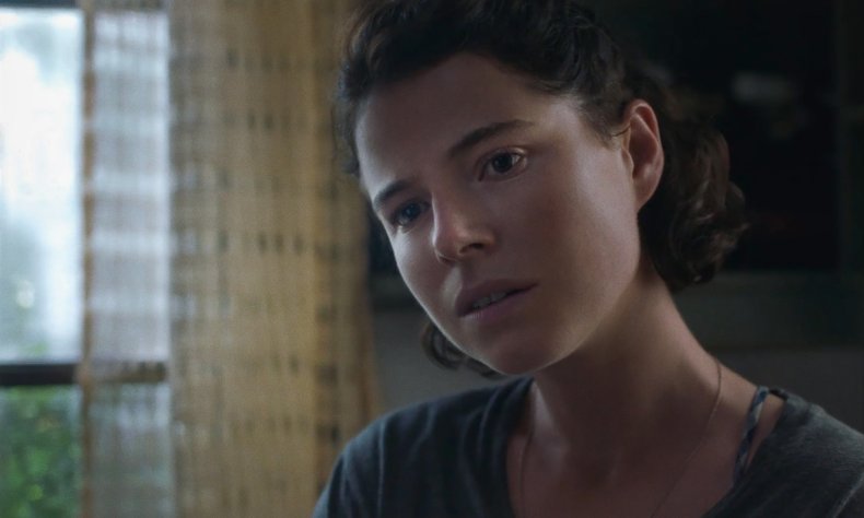jessie buckley the lost daughter