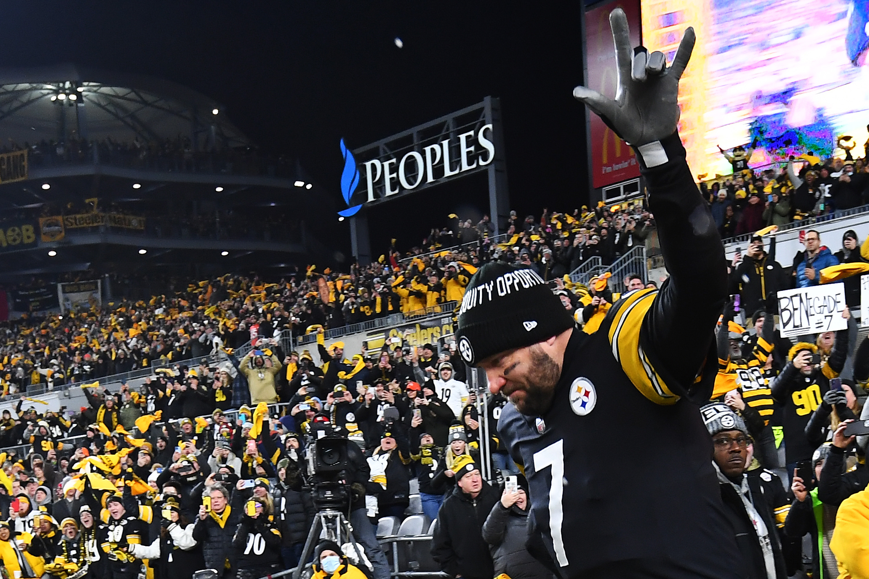 Ben Roethlisberger Says Career is Now Done Following His Last Home Game