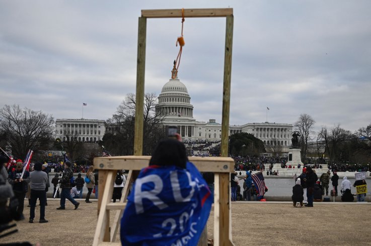 capitol riot timelines noose