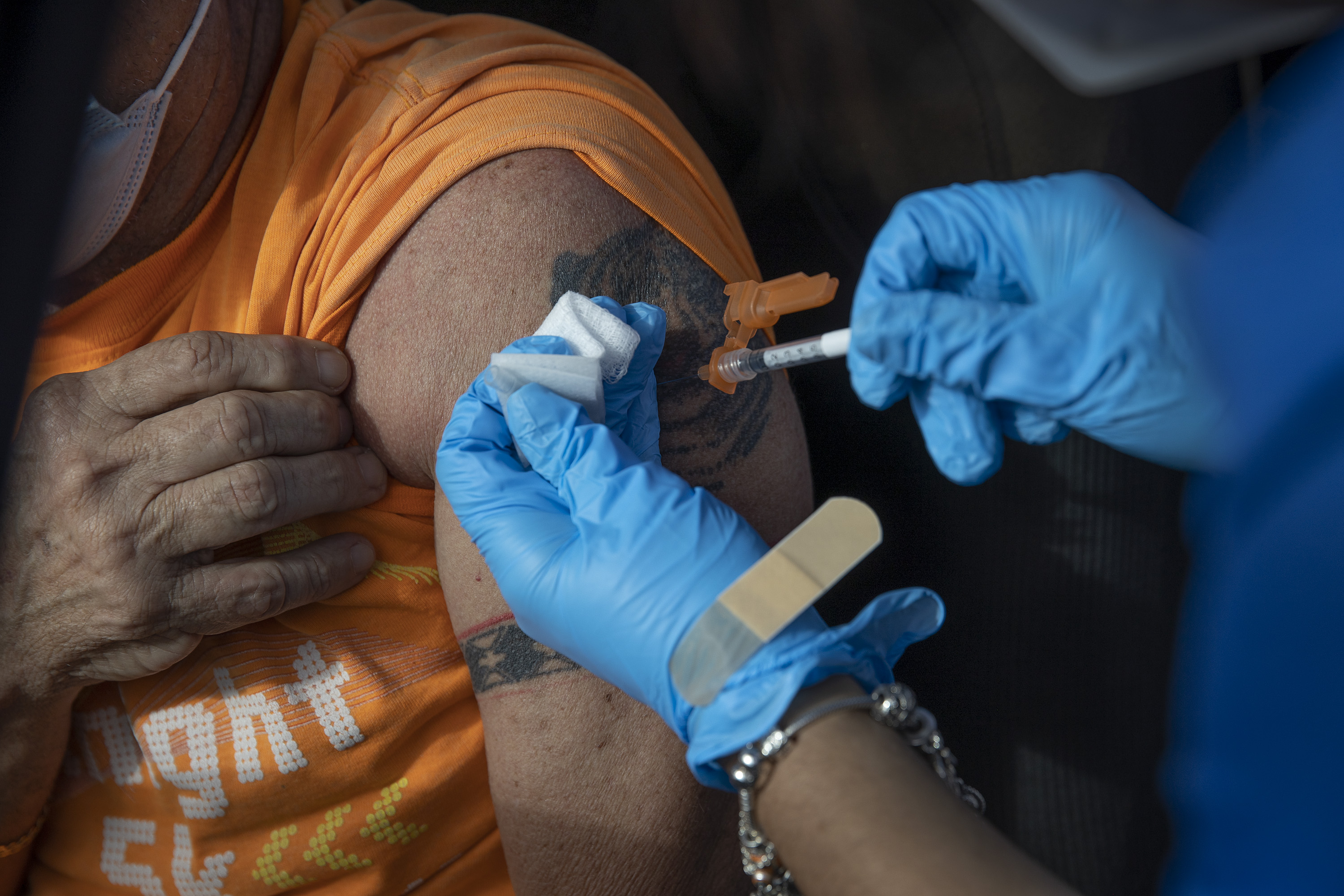 New Washington Secretary of State Mandates Vaccines for 30 Percent of Staff Unvaccinated