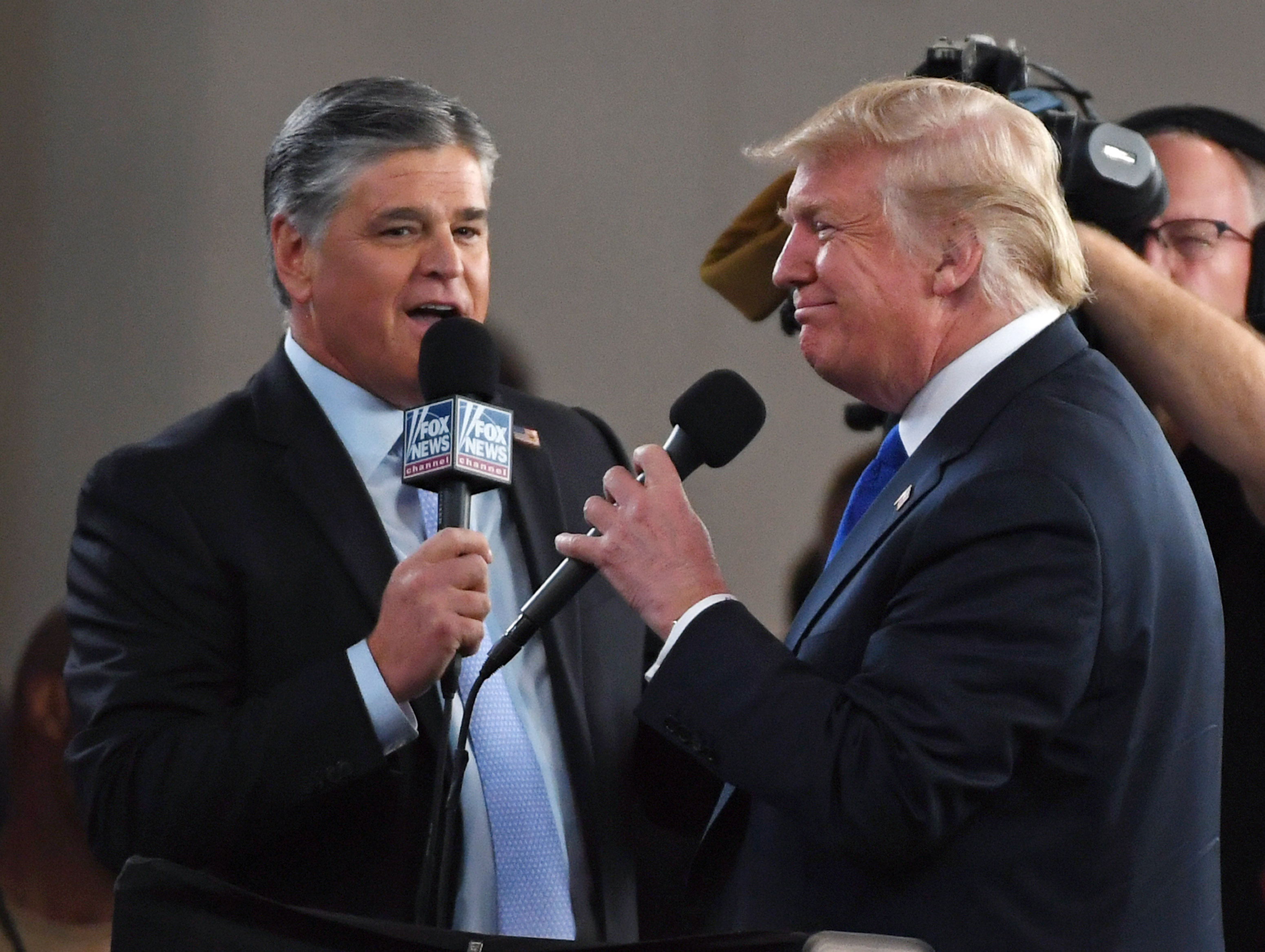 What Sean Hannity Text Messages Reveal About Jan 6 Communication With