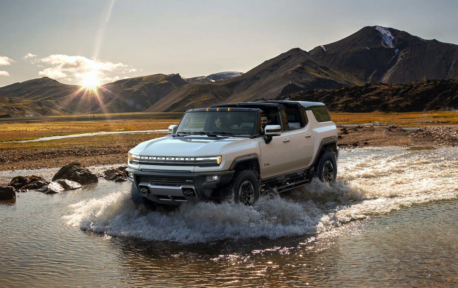 General motors deals new electric hummer