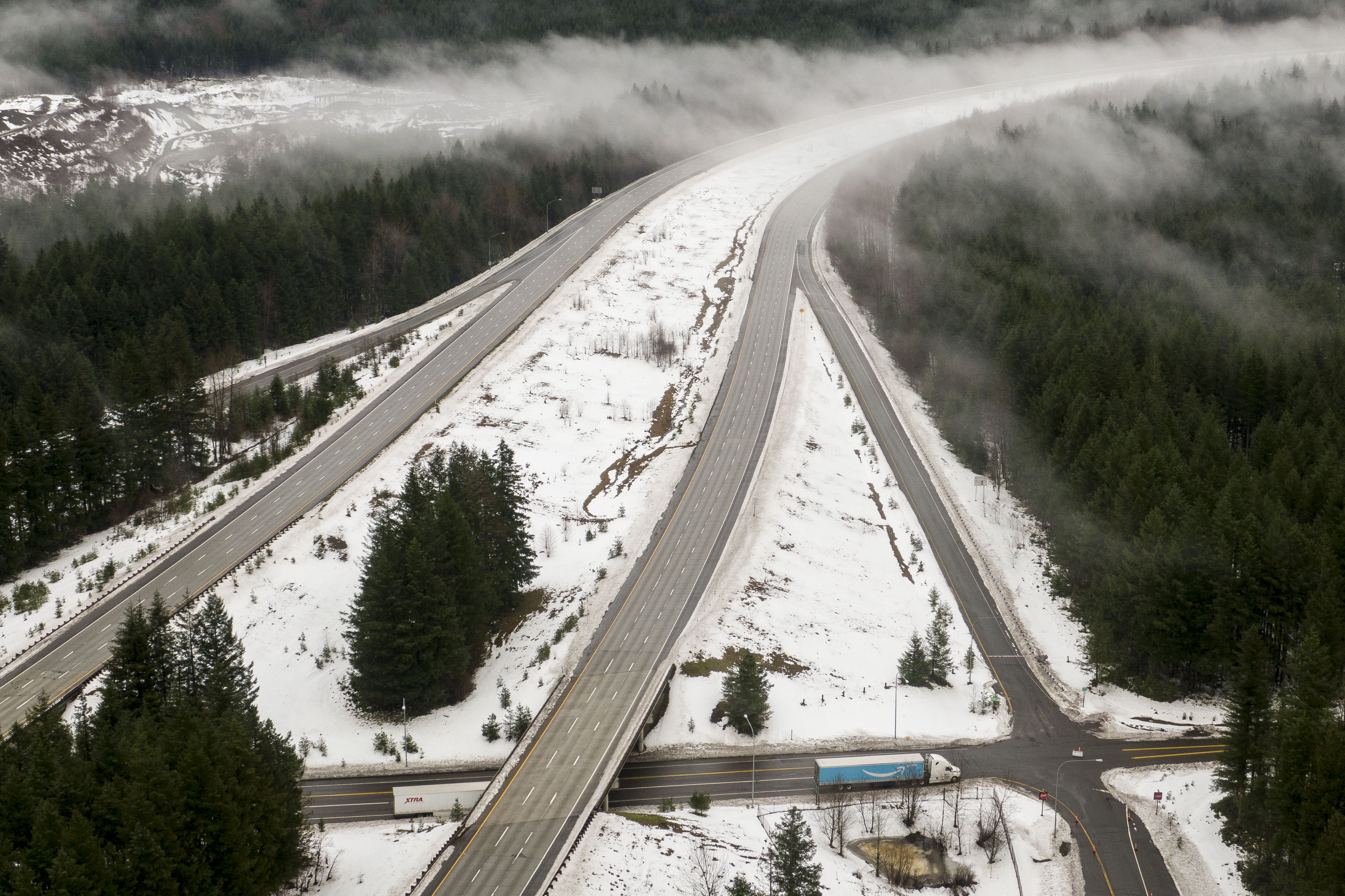 Store Shelves Bare Supplies Hard To Get After 4 Mountain Passes Close   Snoqualmie Pass Washington Highway 