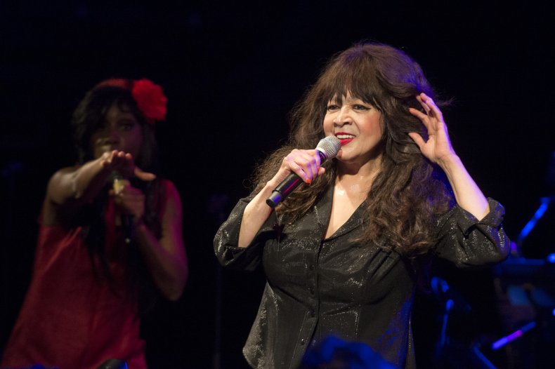 Ronnie Spector dies at 78