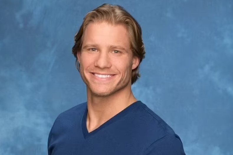 Former "The Bachelorette" contestant Clint Arlis dies