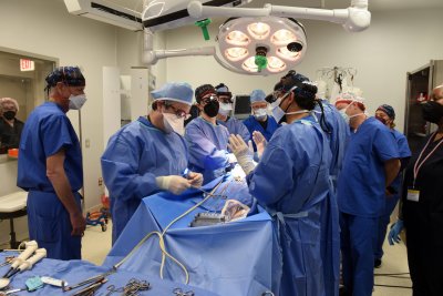 Surgery Team For The Pig Heart Transplant Surgery Team For The Pig Heart Transplant