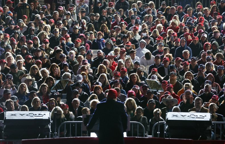 Crowds at Donald Trump's rally in Arizona