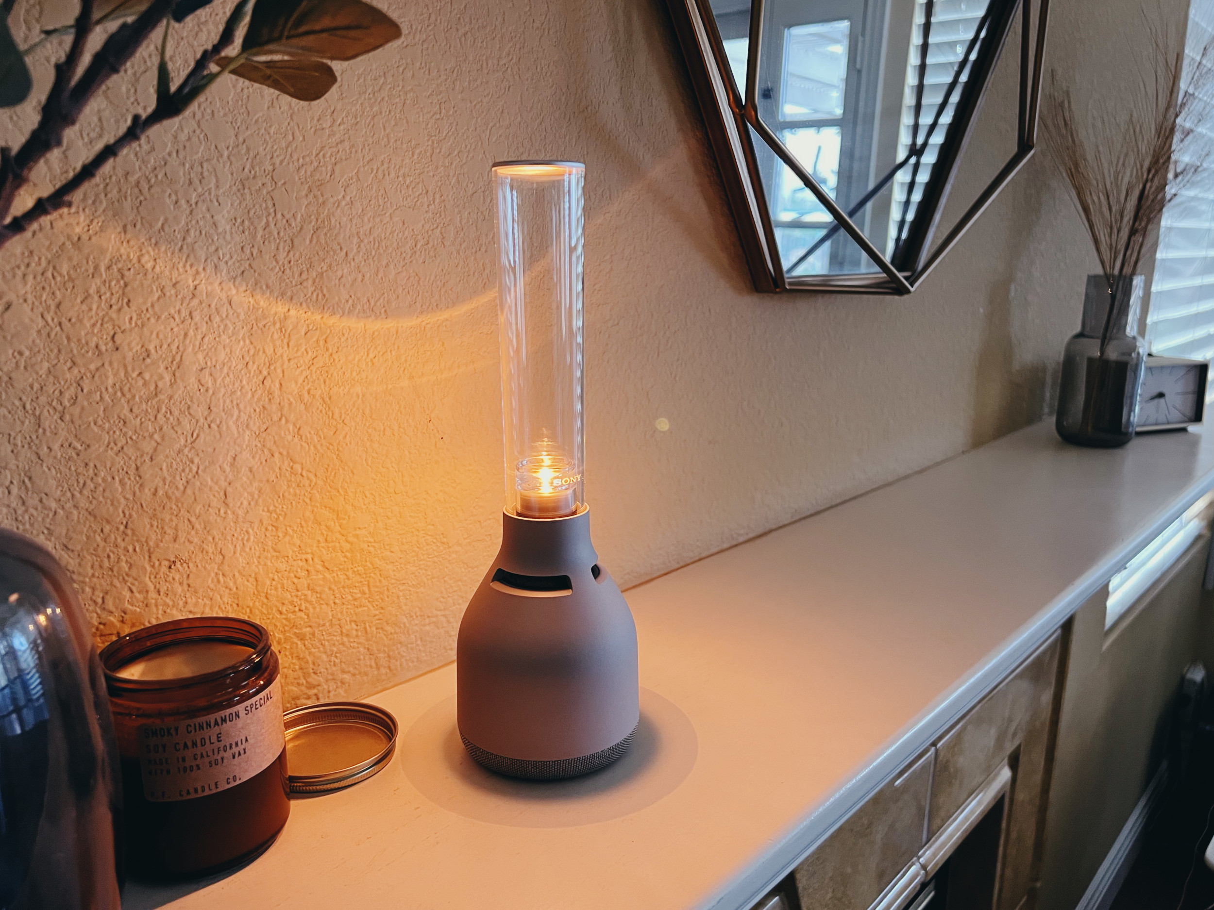 Sony store lamp speaker