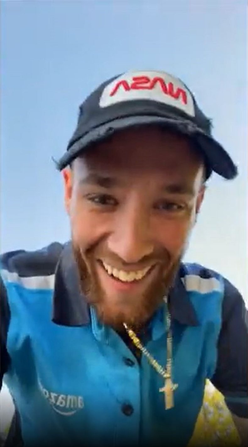 Screengrab from @youngstony23's video.