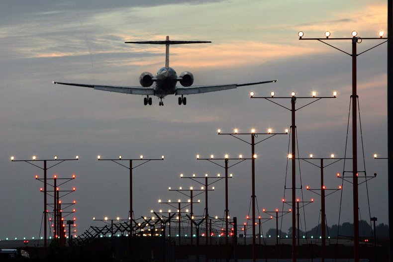 FAA اجازه فرود کم را برای برخی از هواپیماها می دهد