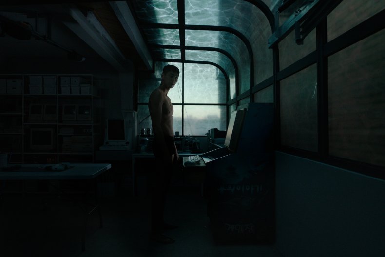 A still from "Somebody" on Netflix.