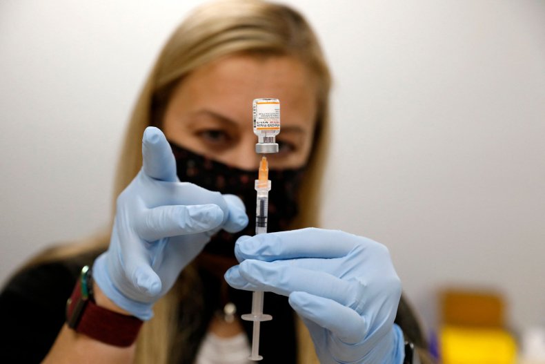 nurse, COVID-19 vaccine, Michigan