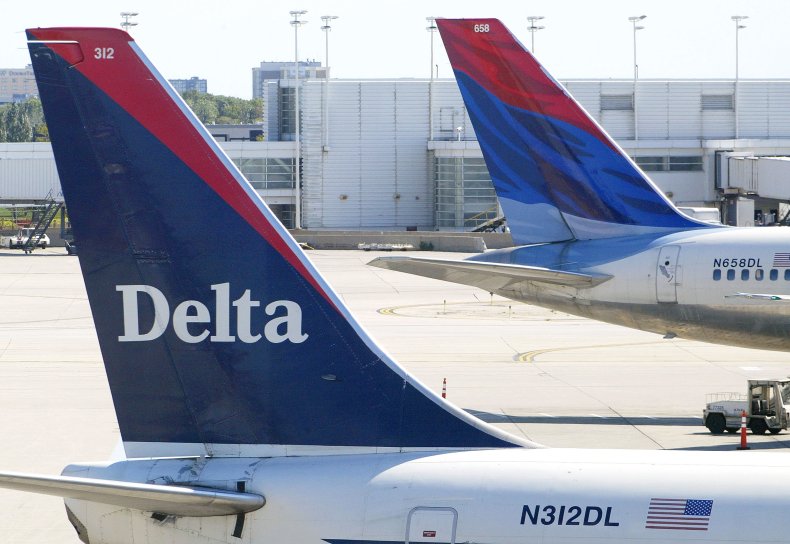 delta airlines ireland unruly passenger