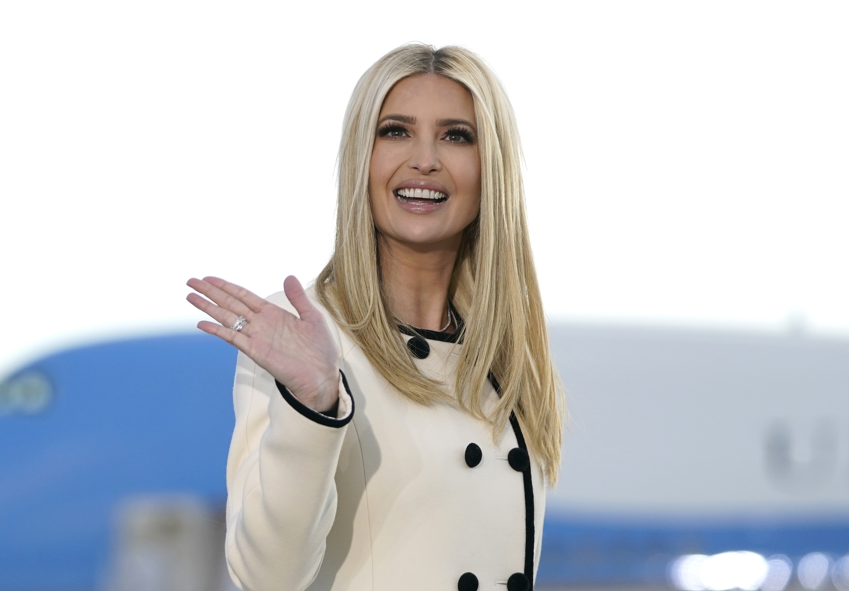Mary Trump says her uncle will ‘stop protecting’ Ivanka if he feels it’s necessary