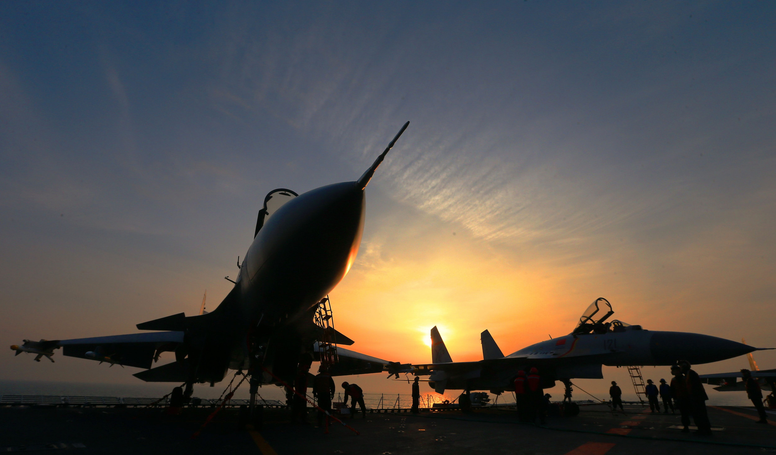 Chinese Military Jets Fly Near Taiwan As U.S. Distracted By Ukraine ...