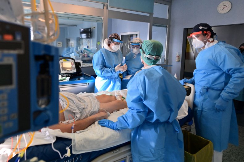 covid hospitalization death mask unvaccinated
