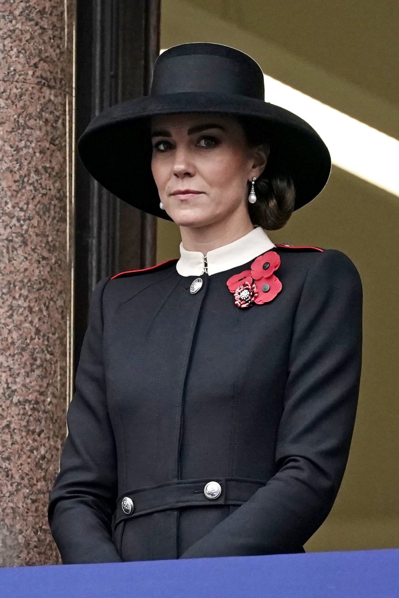 Kate Middleton's Military-style Remembrance Oufit