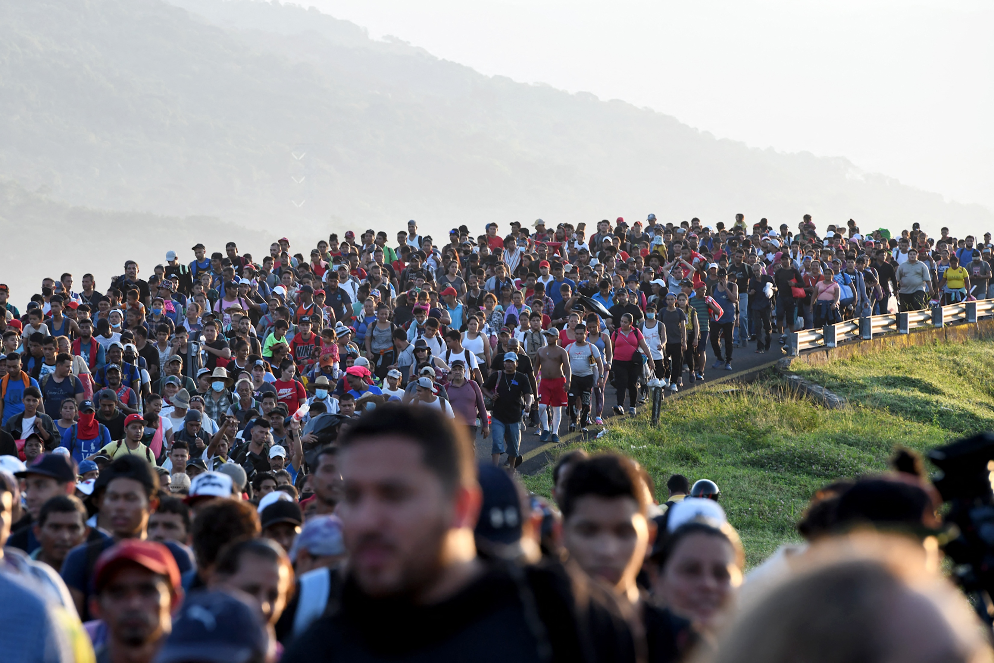 Over 2M Migrants Came to the Border in 2021, 565K More Than the Past