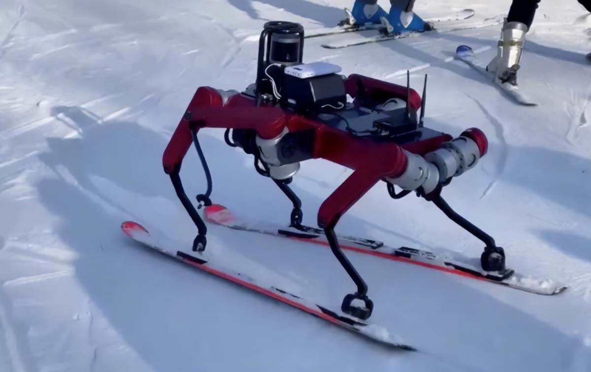 Amazing Video Shows Chinese Robot Skiing Down Snowy Slope