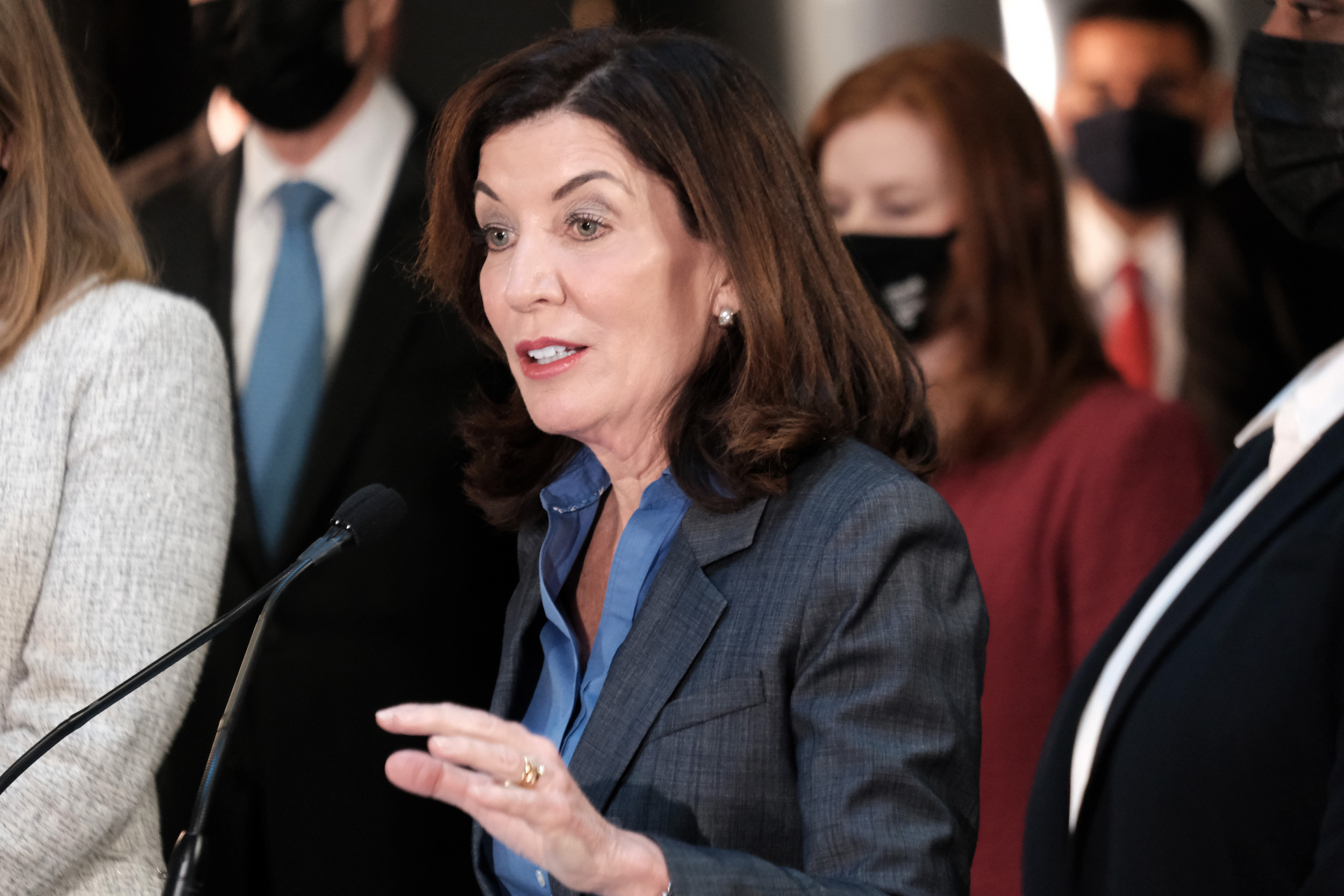 NY State Mask Mandate Could Be Reinstated By Wednesday If Hochul Wins Appeal