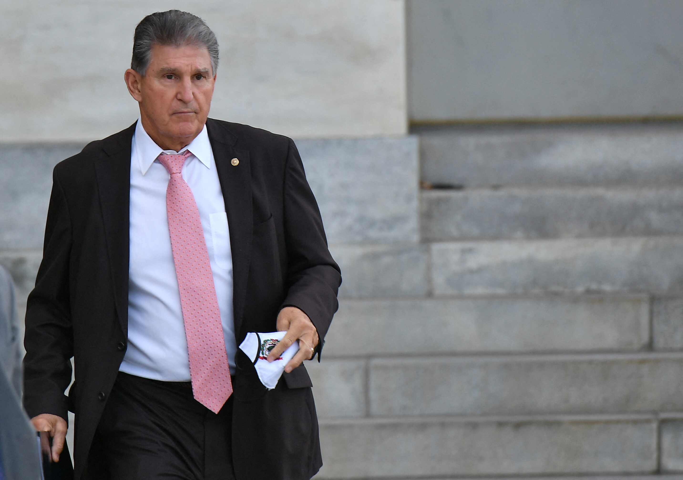 Joe Manchin Reports Record Fundraising in 2021 While Kyrsten Sinema's Donors Pull Support