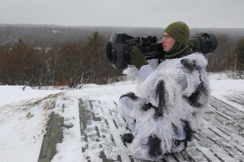 Ukraine, weapons, UK, Sweden, Russia, crisis