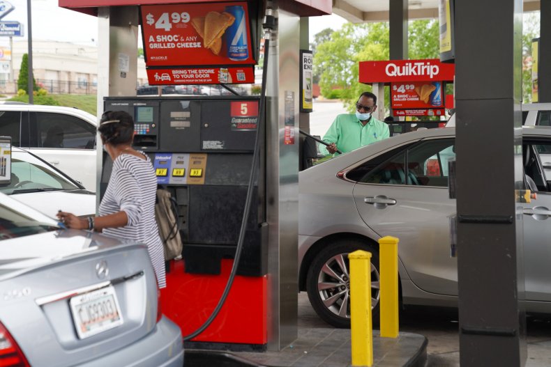 Man intervenes QuikTrip stabbing shooting