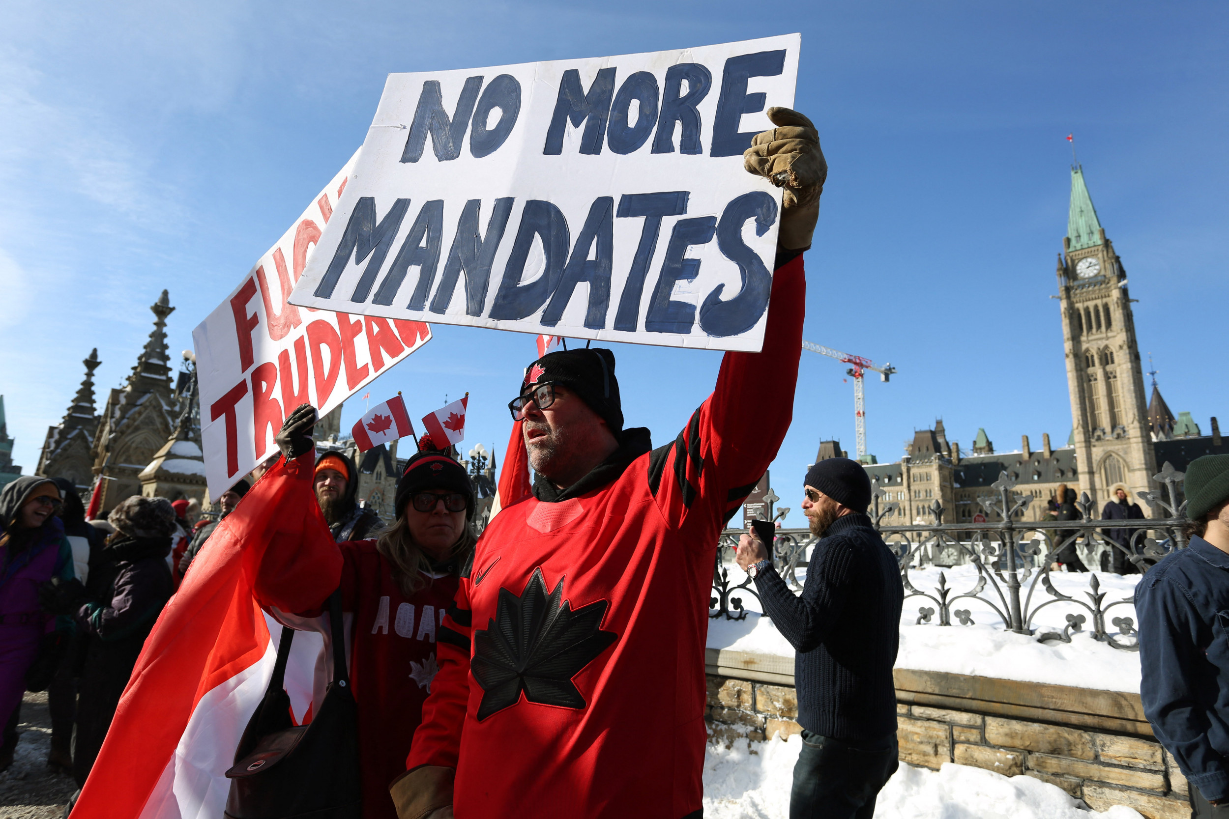 Ottawa Homeless Shelter Harassed by COVID Mandate Protesters Demanding Free Food