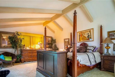 Underground 15,000 sq ft Home From 1970s Underground 15,000 sq ft Home From 1970s