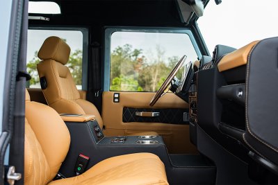 Tesla Powered Land Rover Defender 110 Tesla Powered Land Rover Defender 110