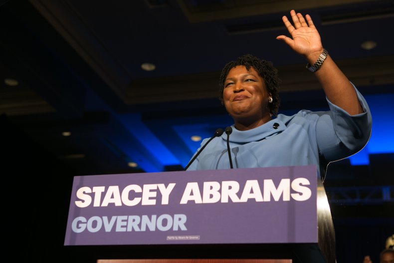stacey abrams maskless photo op