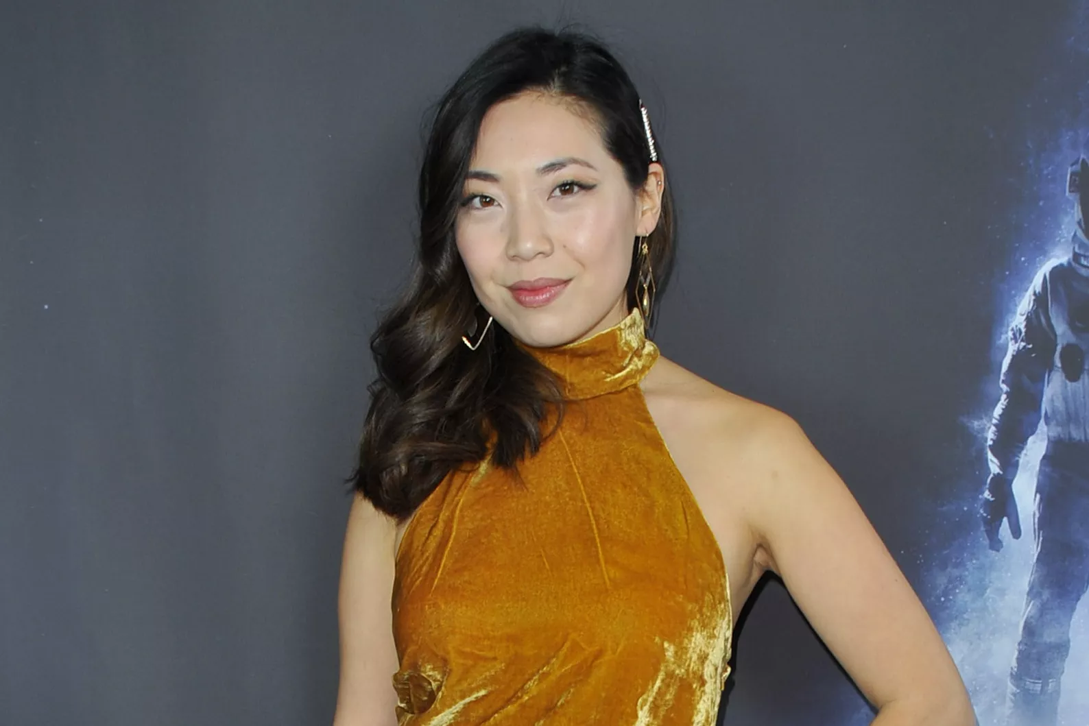 Actress Cindy Chu Says LAPD Handcuffed Her, Used 'Unnecessary' Force Responding to 911 Call - Vimarsana News