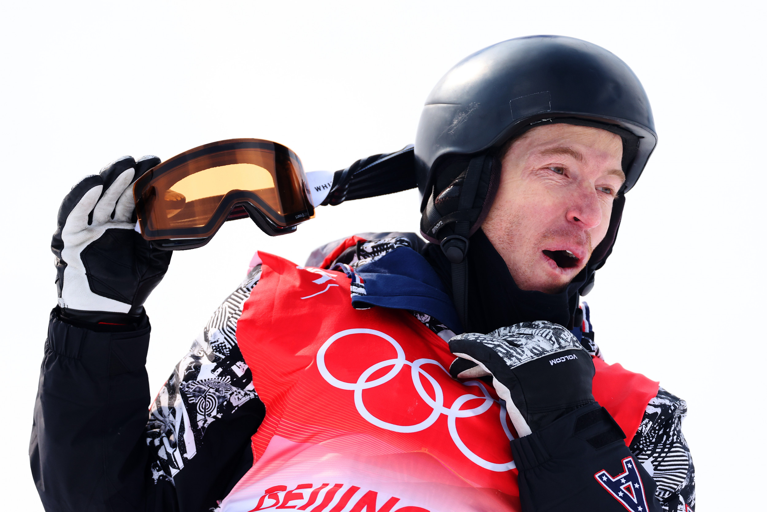Shaun White upset in Olympic halfpipe qualifier after injuring