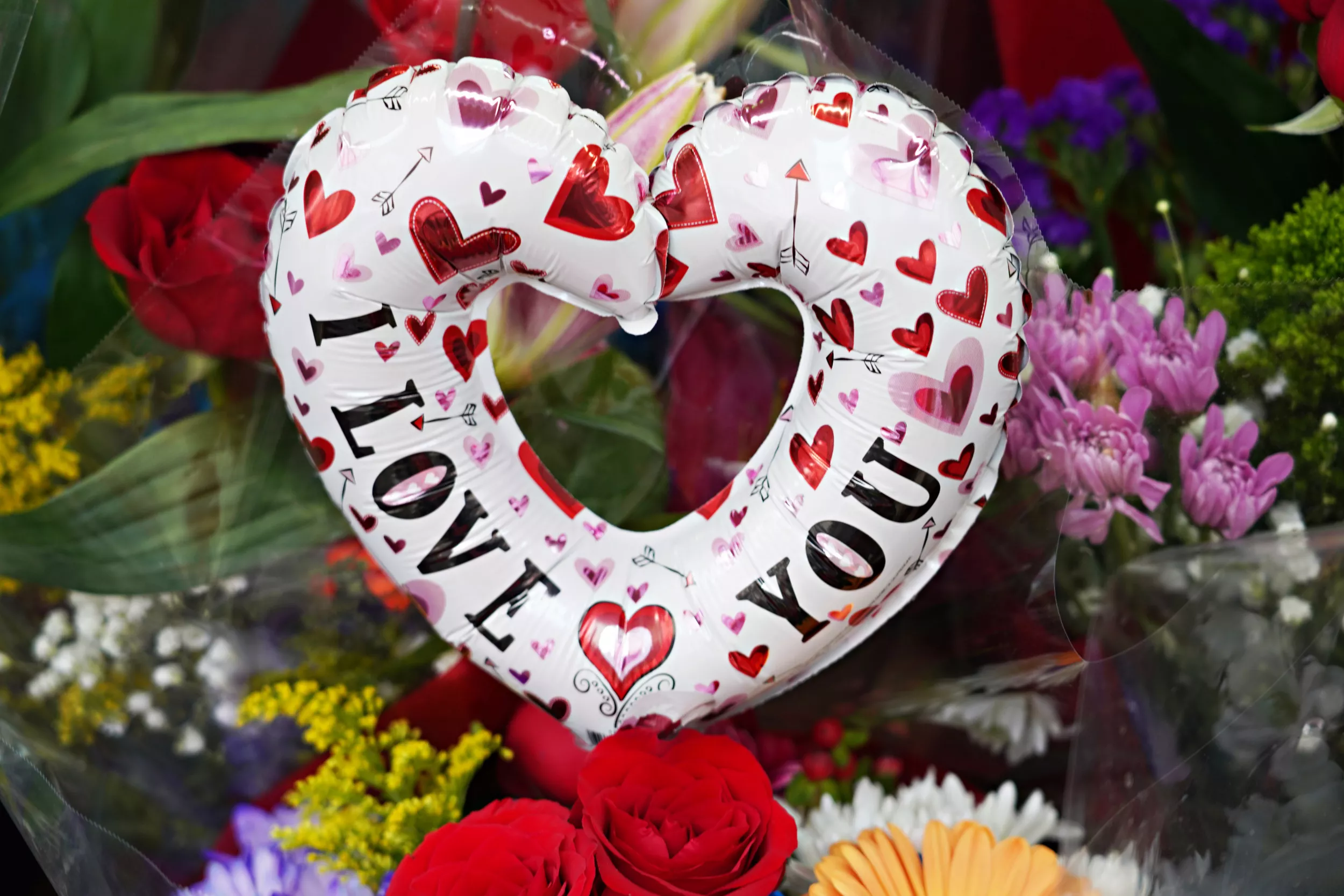 27 Beautiful Valentine's Day Poems, Wishes and Messages to Make Your Partner Swoon - Vimarsana News