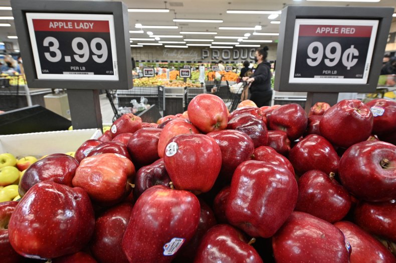 Apples for Sale in Greendale, California
