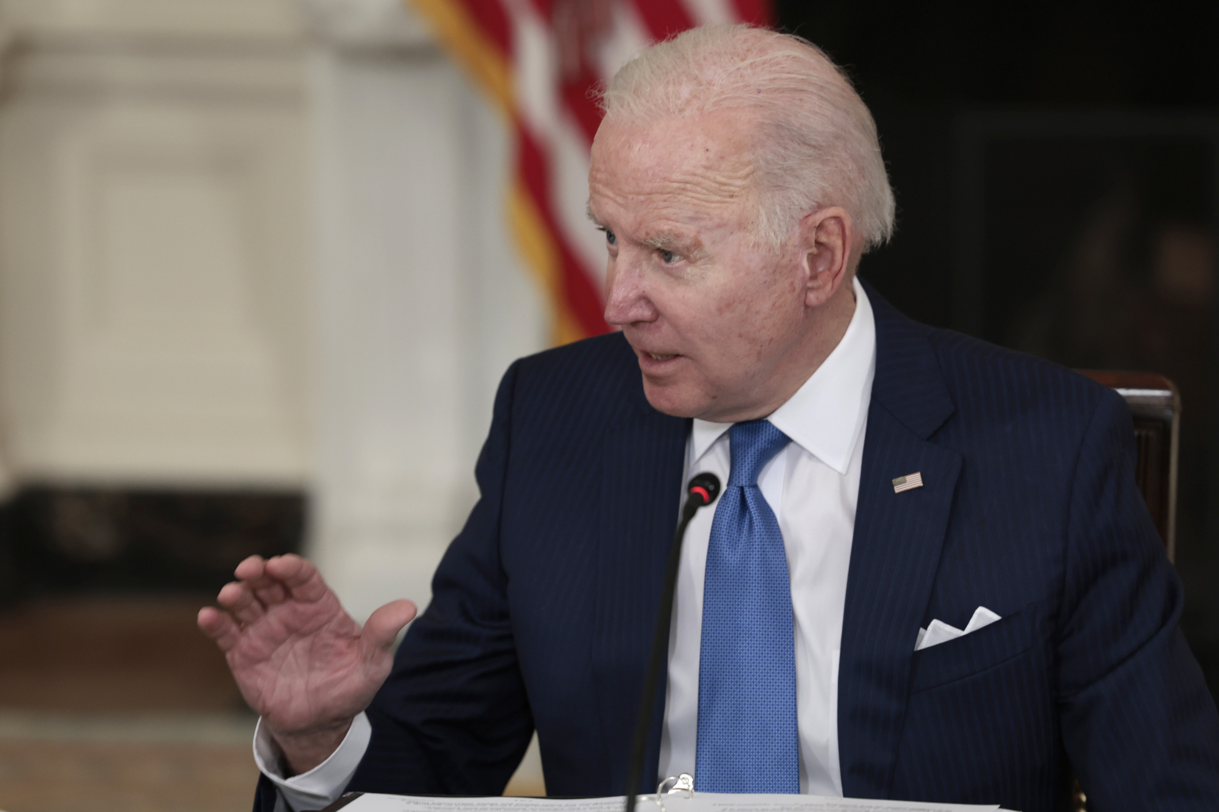 Biden Heralds Unemployment Numbers, Higher Wages to Soften Inflation Rise