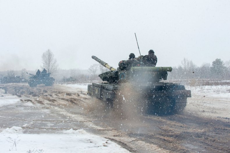 Ukraine, tanks, Kharkiv, amid, Russia, tensions