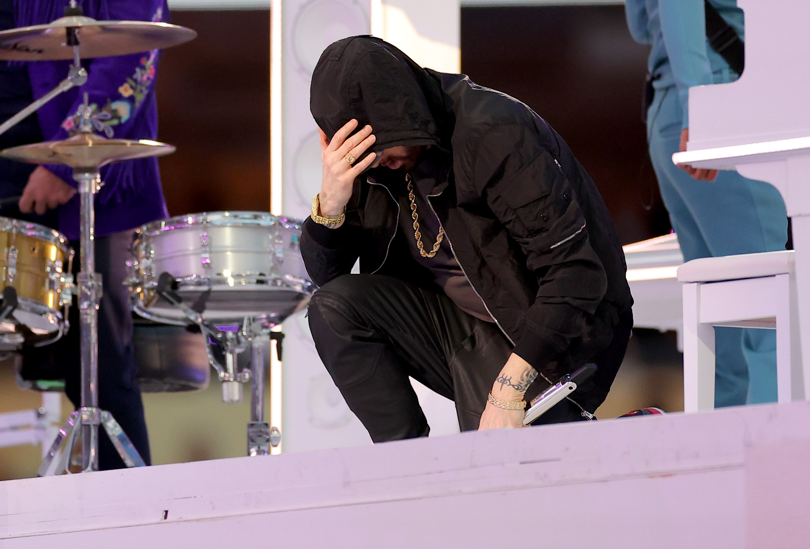 Video of Eminem Taking the Knee During Super Bowl Halftime Show Viewed
