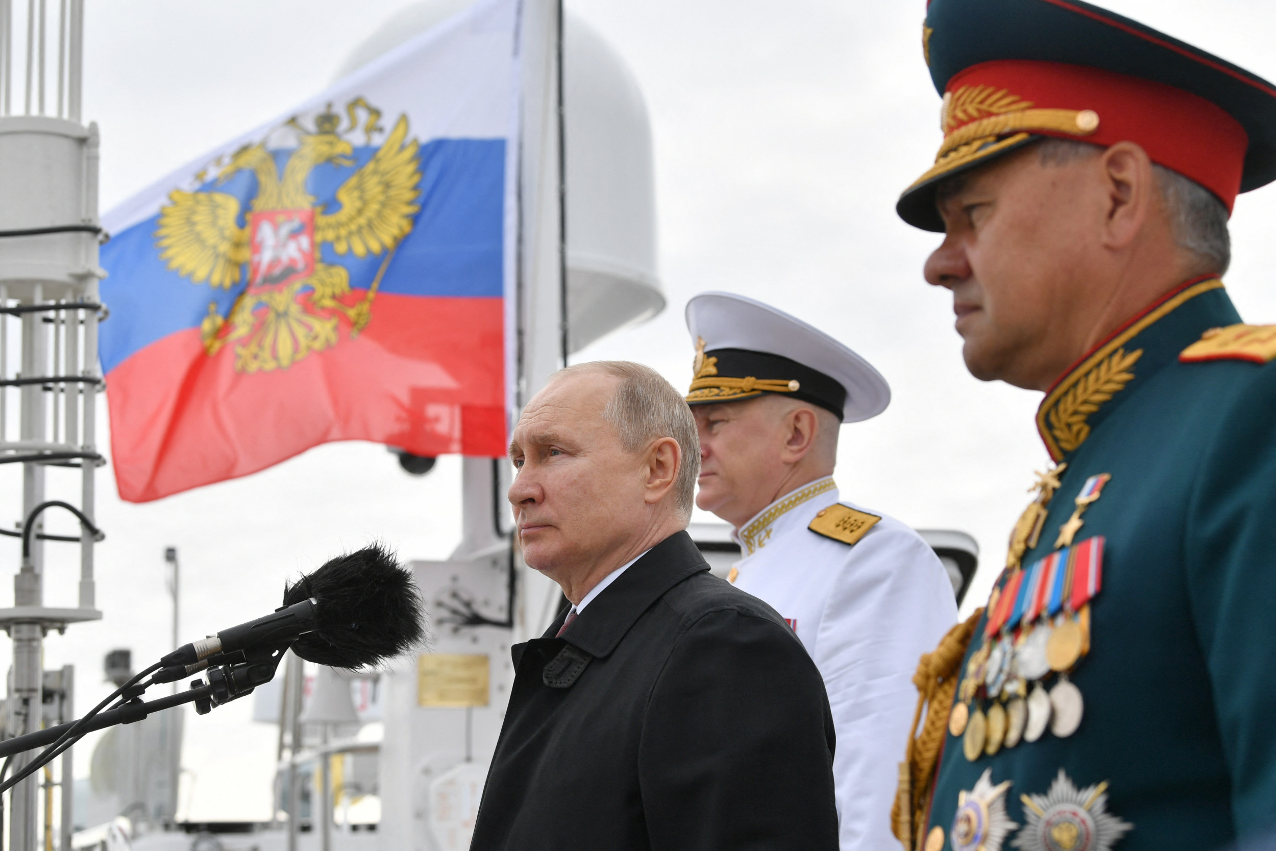 Russia Is Prepared to Strike Foreign Naval Vessels, Says Military Official