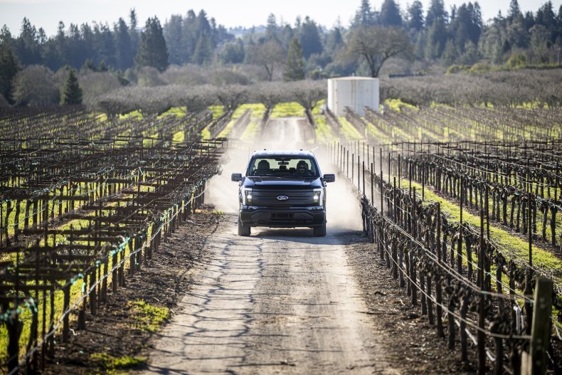 Ford F-150 Lightning Pro