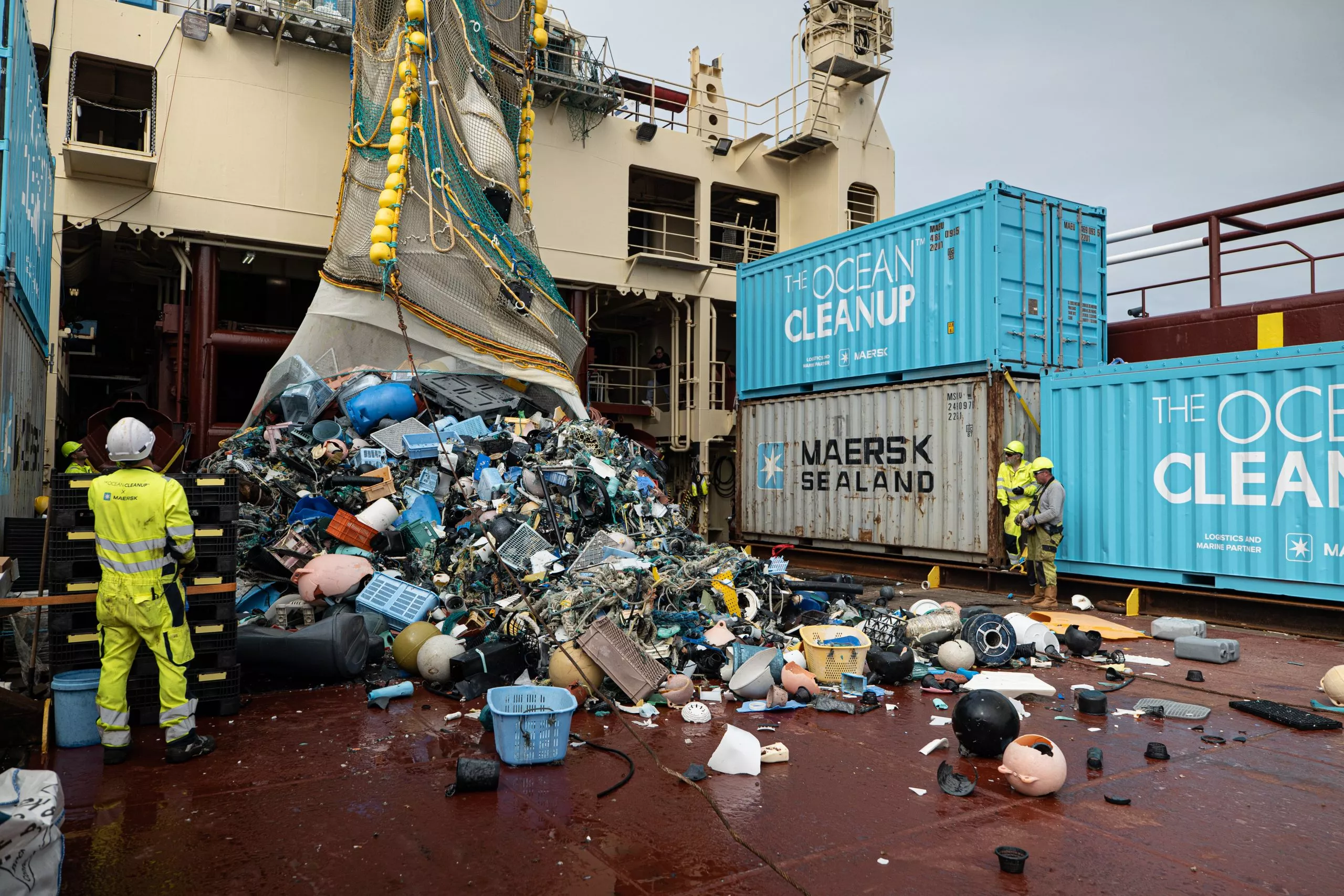 Ocean Cleanup Accused of Staging Removal After Plastic Looked Too Clean - Vimarsana News