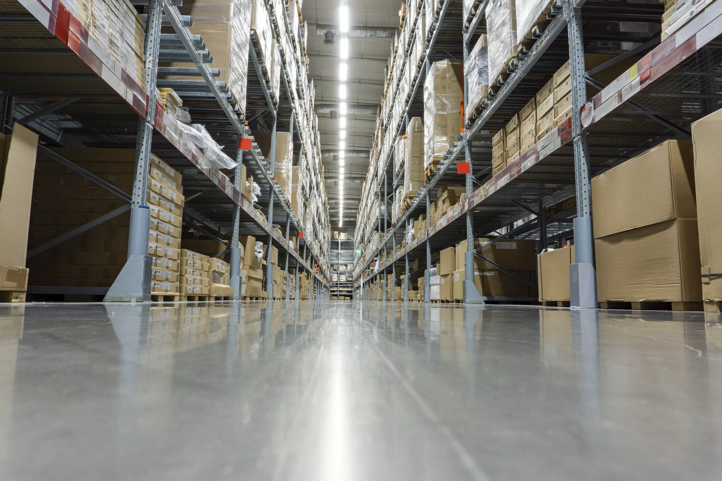Alleged Amazon Worker Draws Skepticism for Viral Post Praising Conditions - Vimarsana News