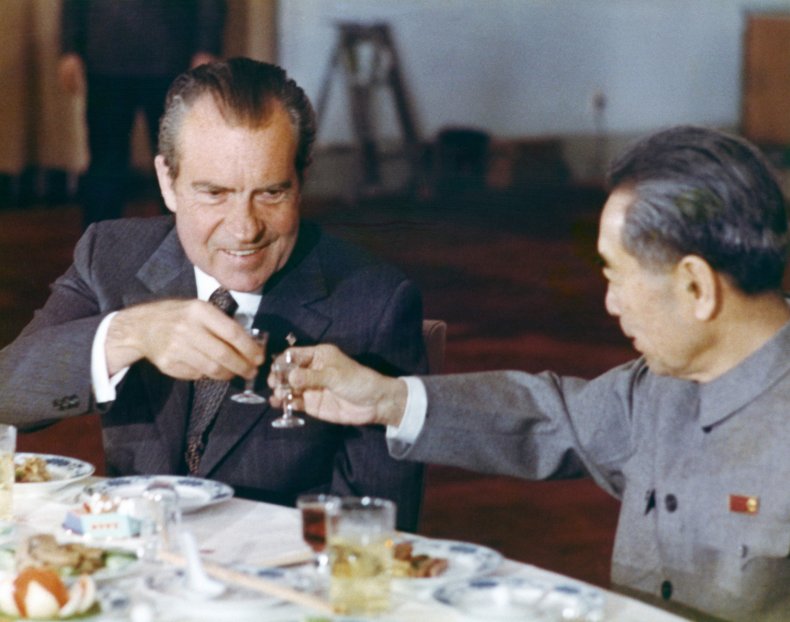 Nixon Enlai toast