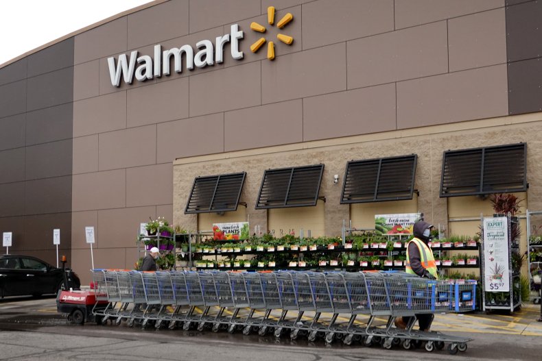 Walmart Shooting Sees People Gunned Down