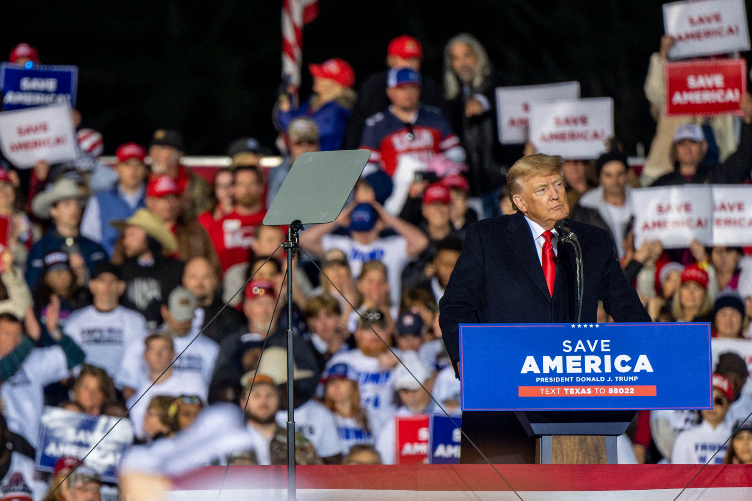 GOP Poised To Win Midterms But Trump Could Stand In The Way: Frank Luntz