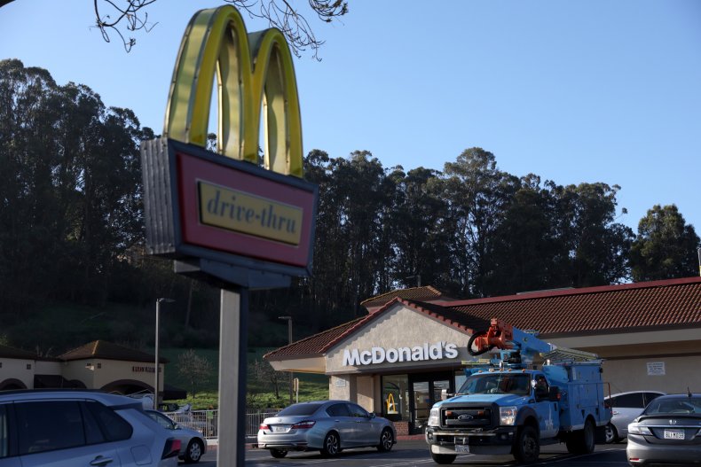 McDonald’s Customer Attacks Mom Waiting in Drive-Thru