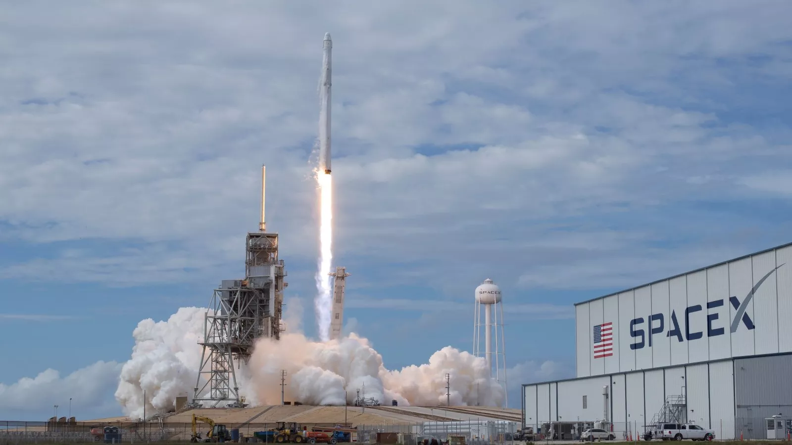 Watch SpaceX Starlink Satellites Launch Today After Sun ...