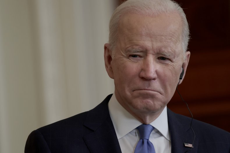 Biden Listens to Chancellor Olaf Scholz