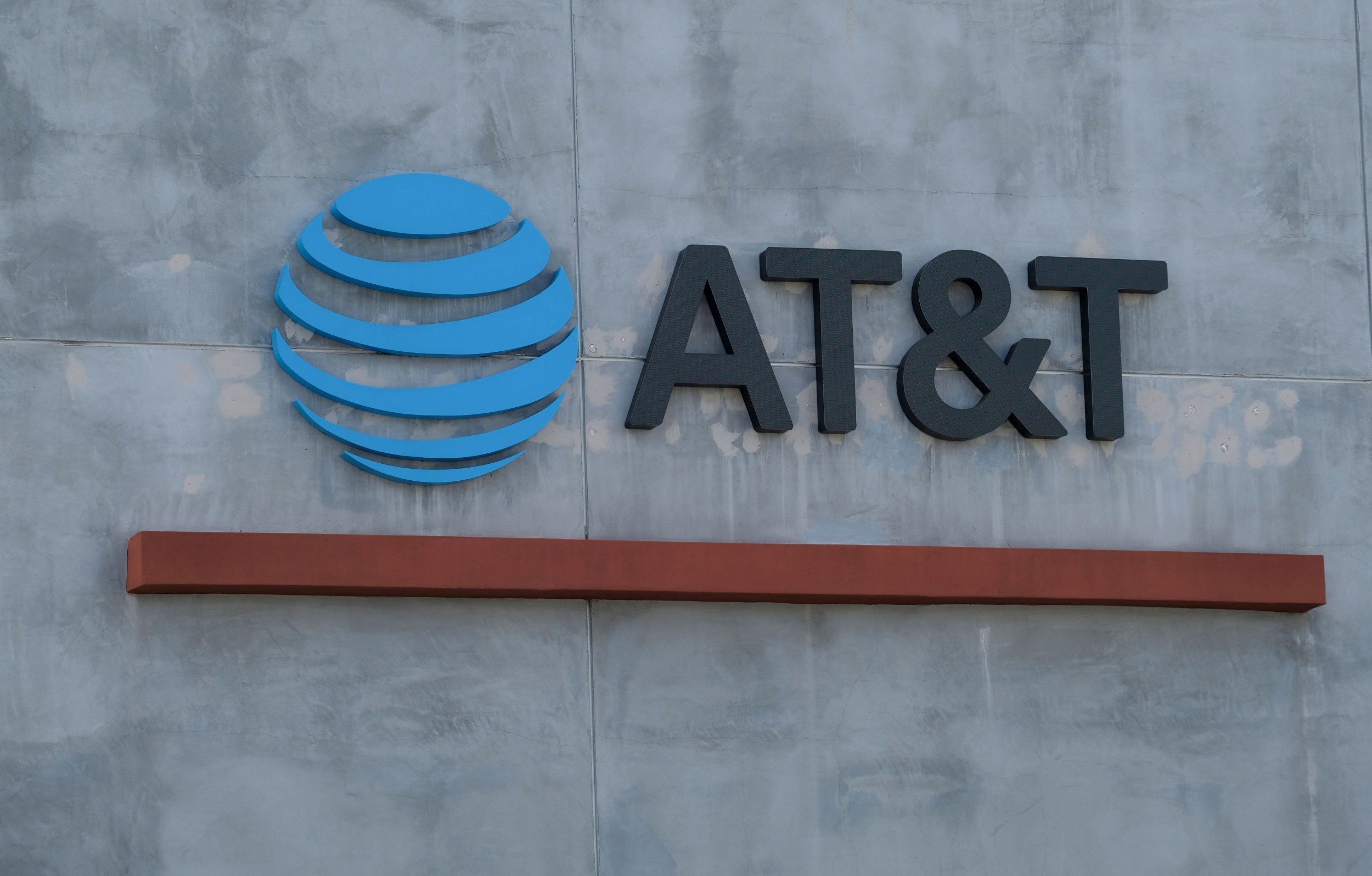 How AT&T 3G Network Shutdown Affects You - Newsweek