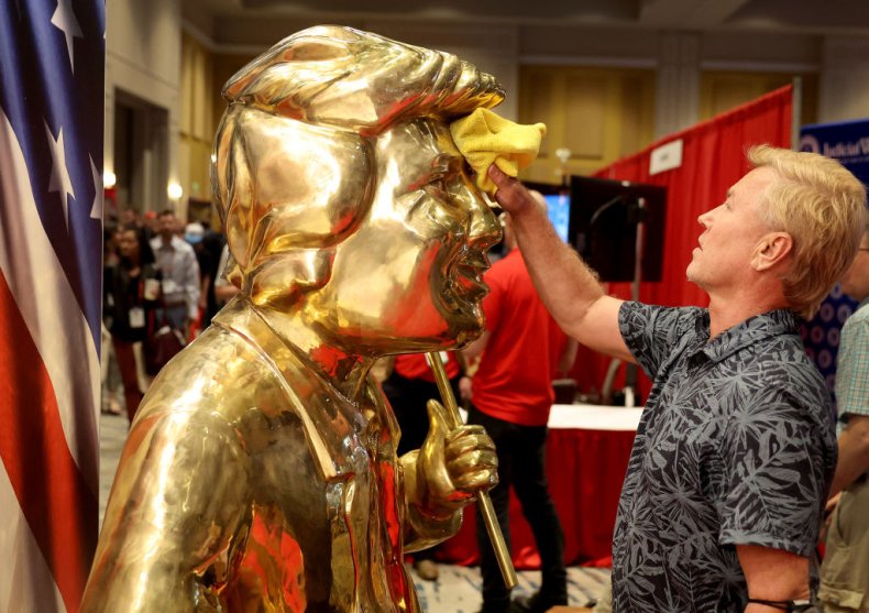 Golden Trump statue